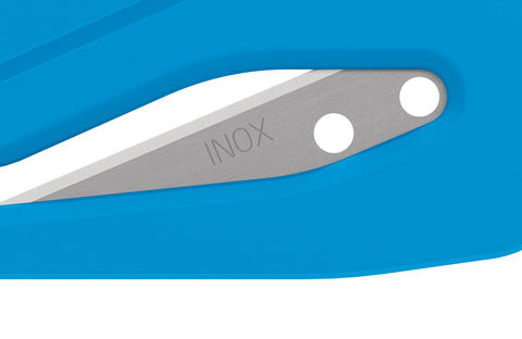 The SECUMAX POLYCUT is a  disposable knife. Since you do not have to change the blade, neither you nor your staff can come into contact with it. An additional benefit as far as safety is concerned.